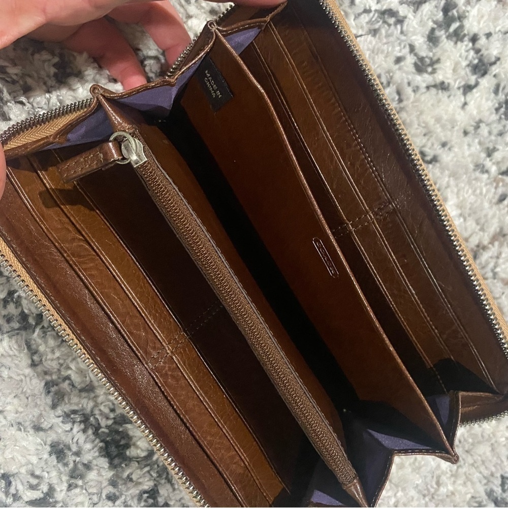 Coach Accordian Zip Wallet Tan Calf Leather - Picture 5 of 14
